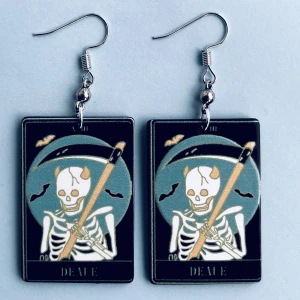 Tarotkort örhängen 💙 - Nickelfria krokar och fri frakt 🖤