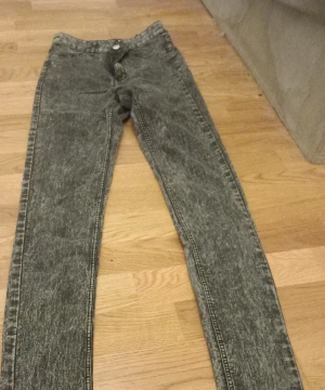 Jeans  - .