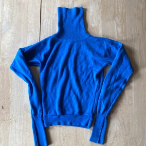 Polotröja - Blå polotröja, passar XS-S