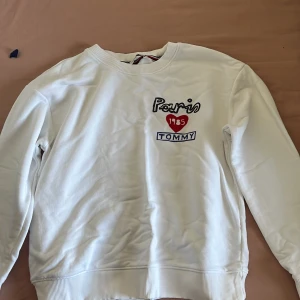 Tommy hilfiger tröja - Tommy hilfiger tröja, knappt använt.