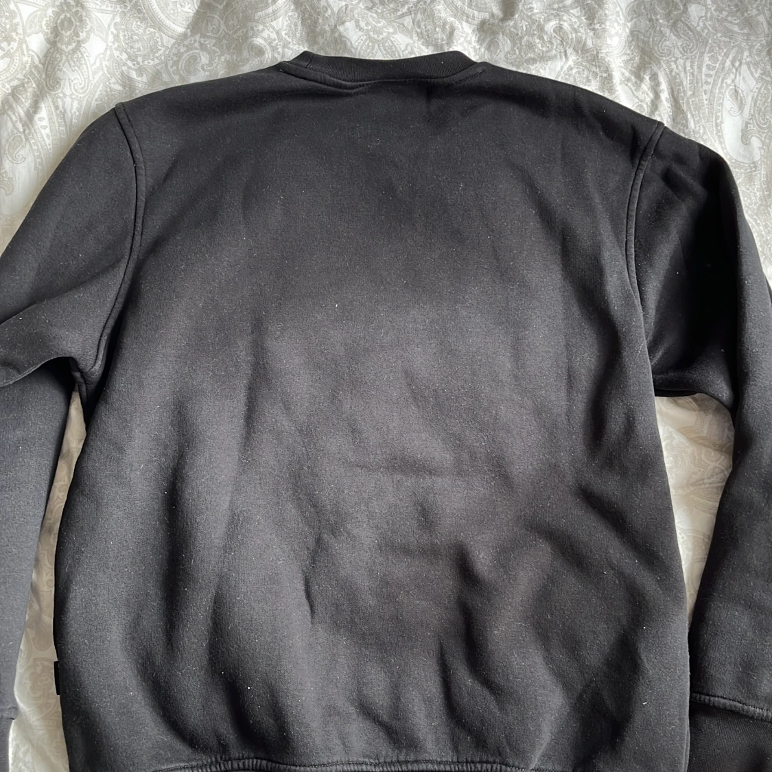 Svart niccetröja - 90