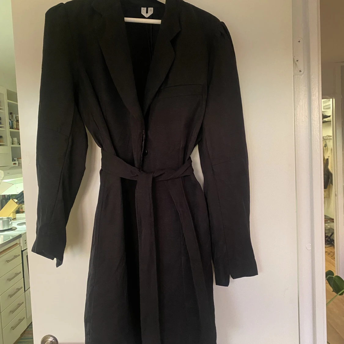 Oanvänd ARKET kavajklänning  - 90