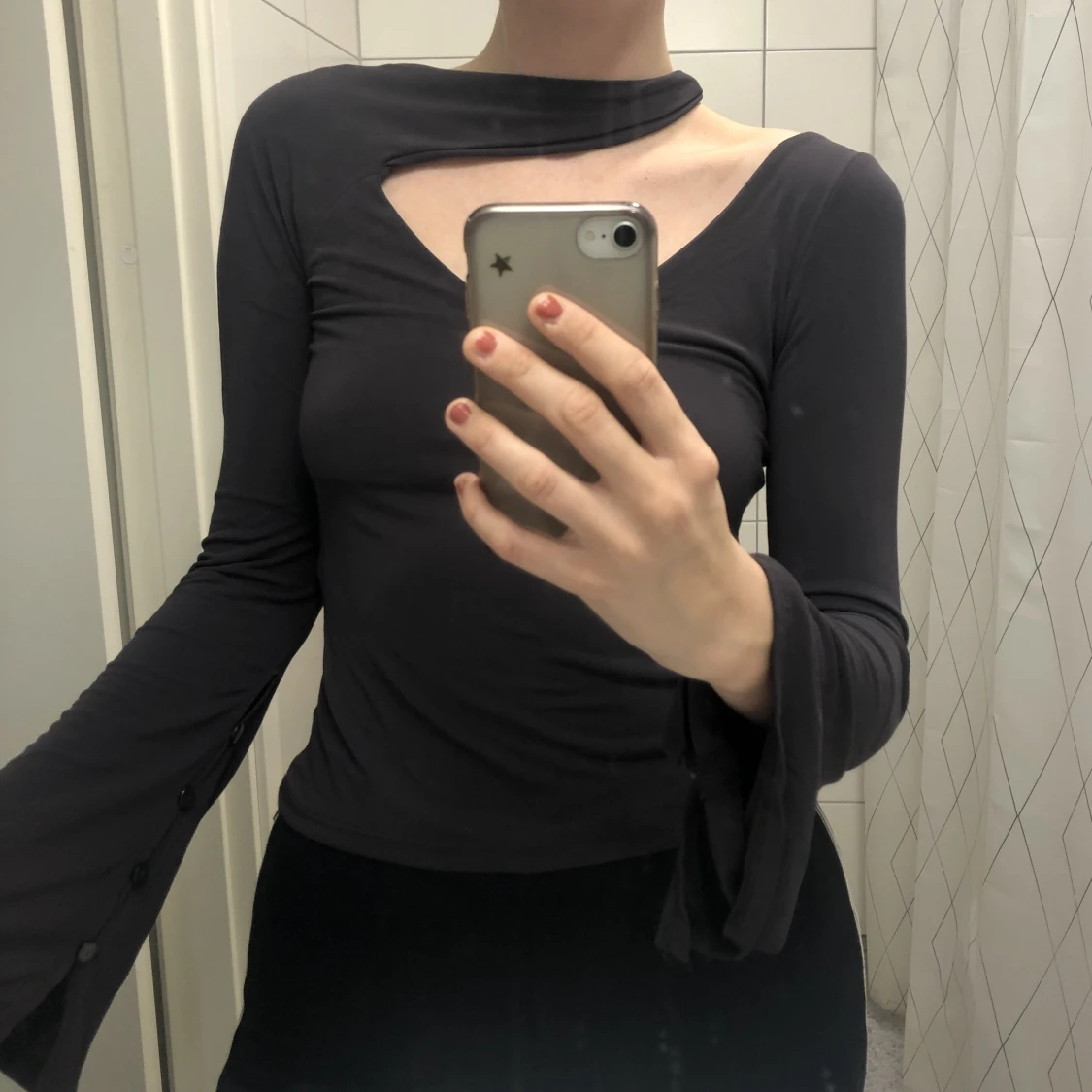 Topp med unik ringning och rygg