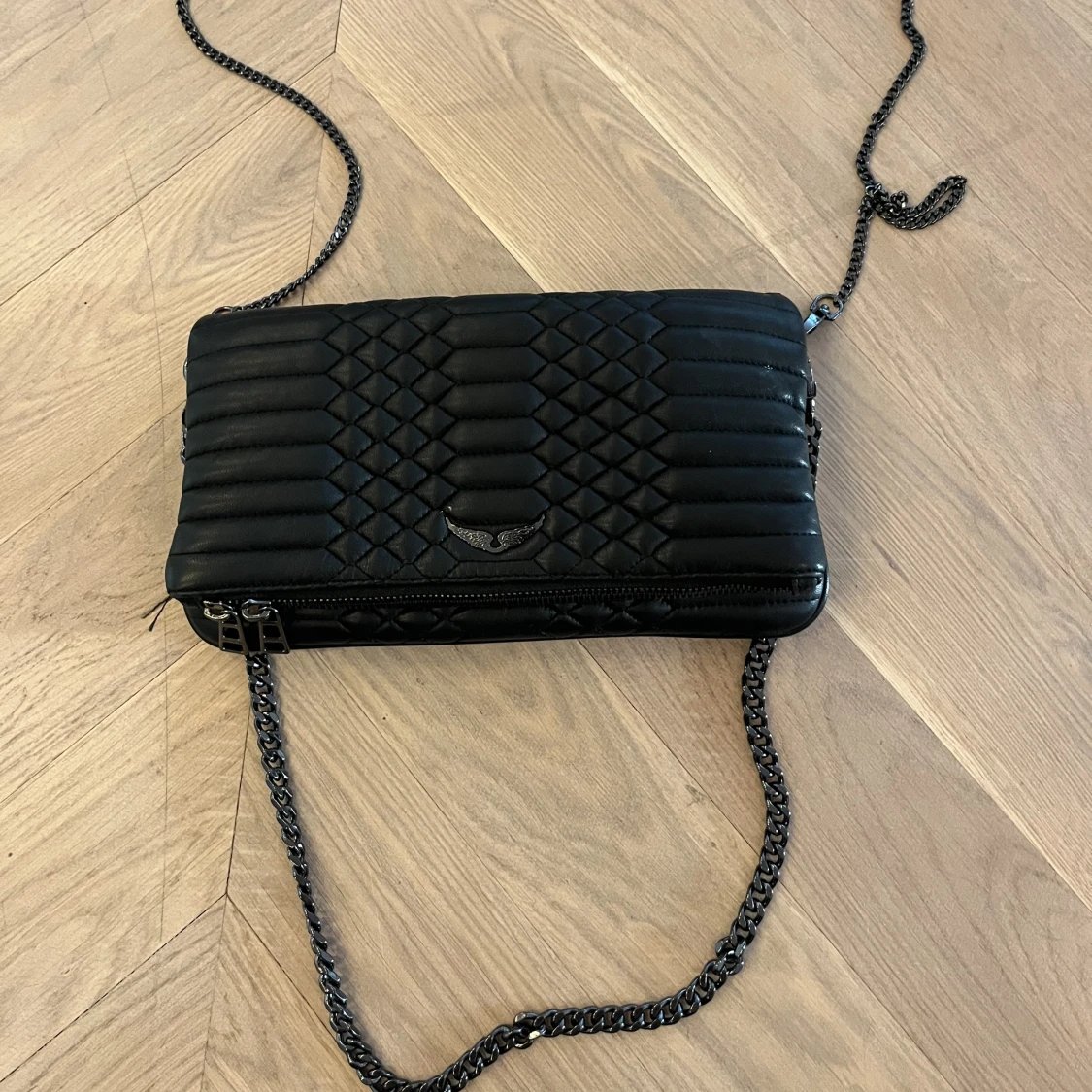 Zadig & Voltaire väska  - 90