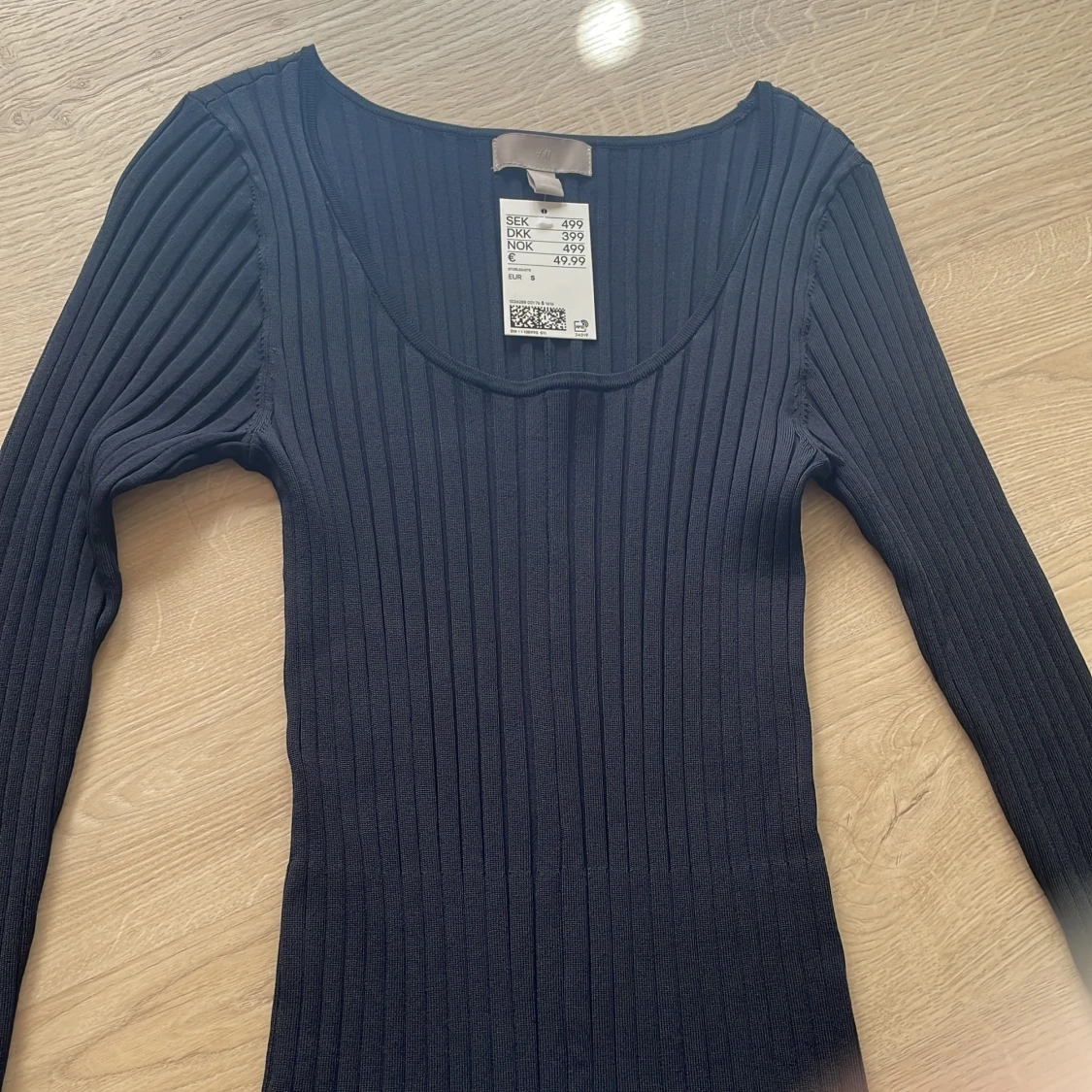 Mörkblå klänning - 91