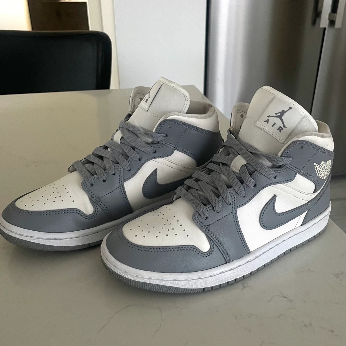 Air Jordan 1 Mid Wmns stealth - 90