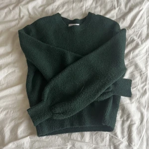 Grön tröja - Jättesnygg och mysig grön tröja🫶