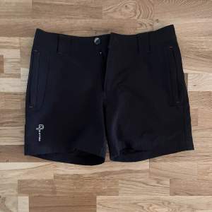 PelleP shorts storlek S.
