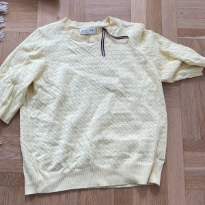 Holly & whyte tröja - Nästan oanvänd 