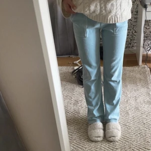 Juicy Couture byxor - Bra skick⭐️ Juicy byxor i ljusblå/turkos färg. 