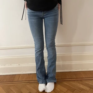 Jeans - Helt nya jeans från Zara, aldrig använda💘 