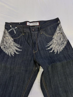 artful dodger byxor - helt nya artful dodger byxor 36x32.  samma byxor som jesse pinkman hade på sig.  ge mig bud, är uppe för trades