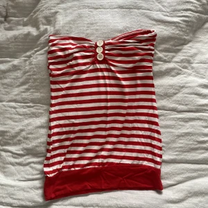 Randig tubtop - Randig söt tubtop<3 står Ingen storlek på men skulle säga det är en s/m