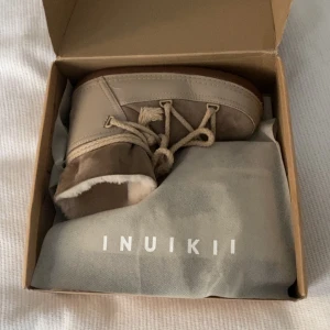 Inukki skor  - Inuikii vinterskor i storklek 40