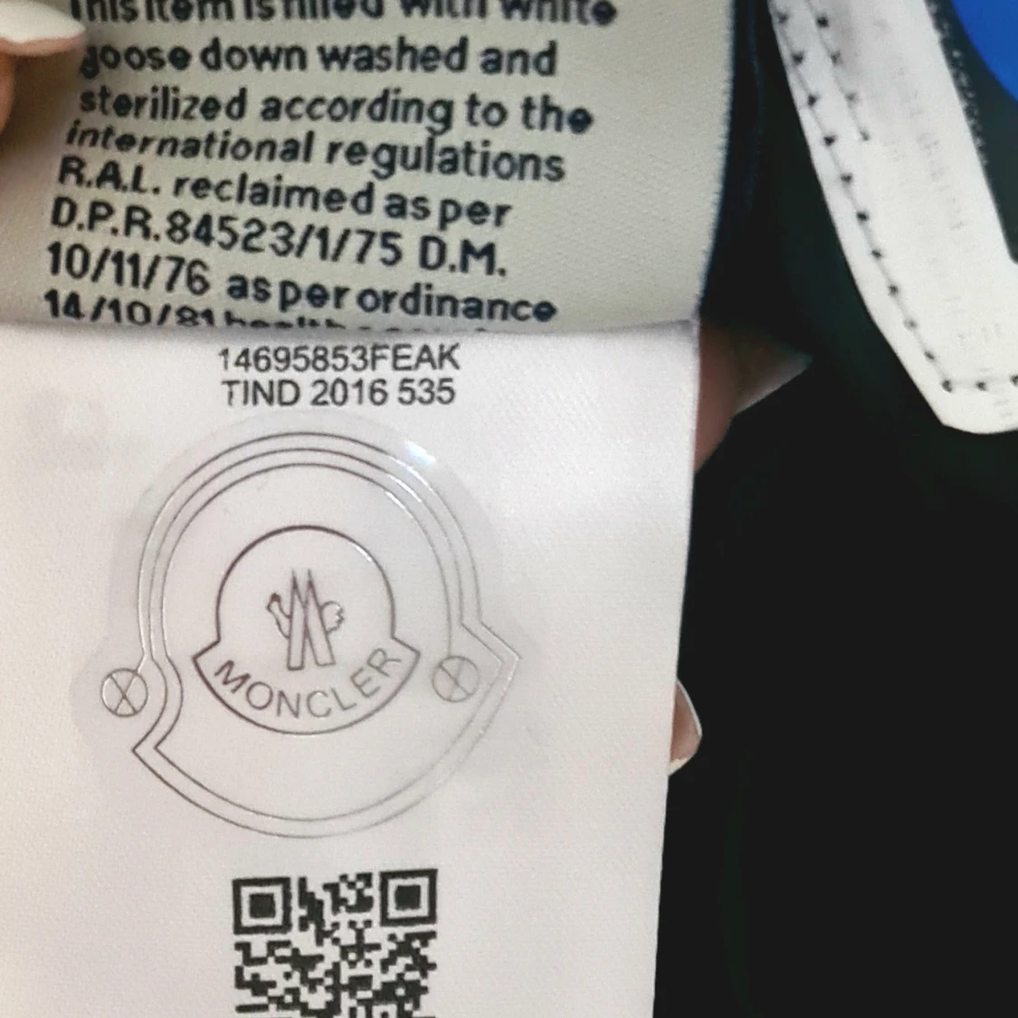 Äkta monclear jacka stl L - 90