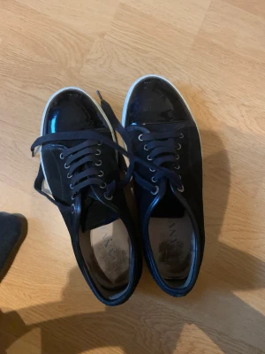 Lanvin skor - Svarta lanvin skor storlek 40-41 men passar 42 