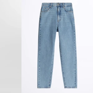 Blå momjeans - Blå momjeans från Gina. Stretchiga, sparsamt använda