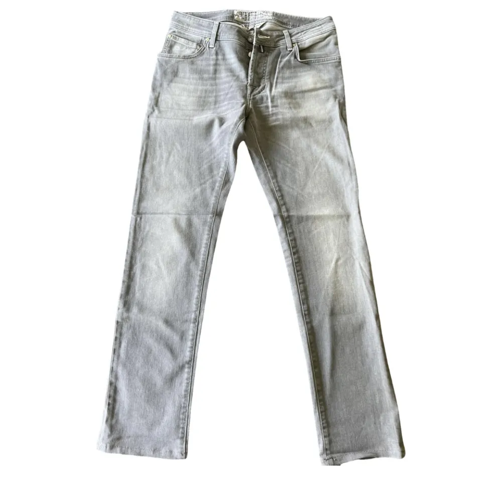 Säljer nu mina as feta cohën jeans, hör av er vi funderingar🔥. Jeans & Byxor.