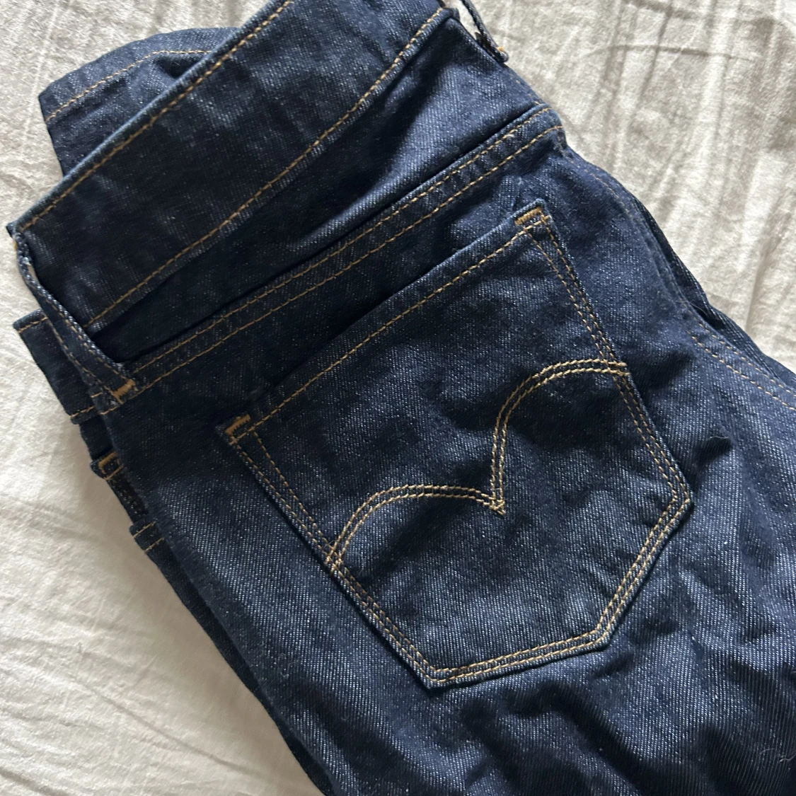 Levis 714 straight