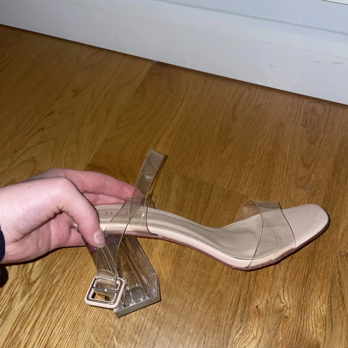 Genomskinliga klackar oanvända  - 91