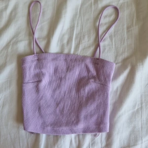 Topp/linne - Nypris 99 kr