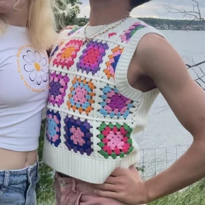 Stickad crop-top! - Stickad crop-top i storlek M!