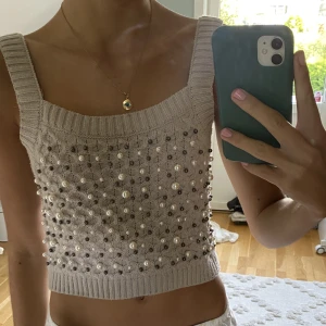 Pärltopp - Så söt pärltopp från zara, bra skick! 