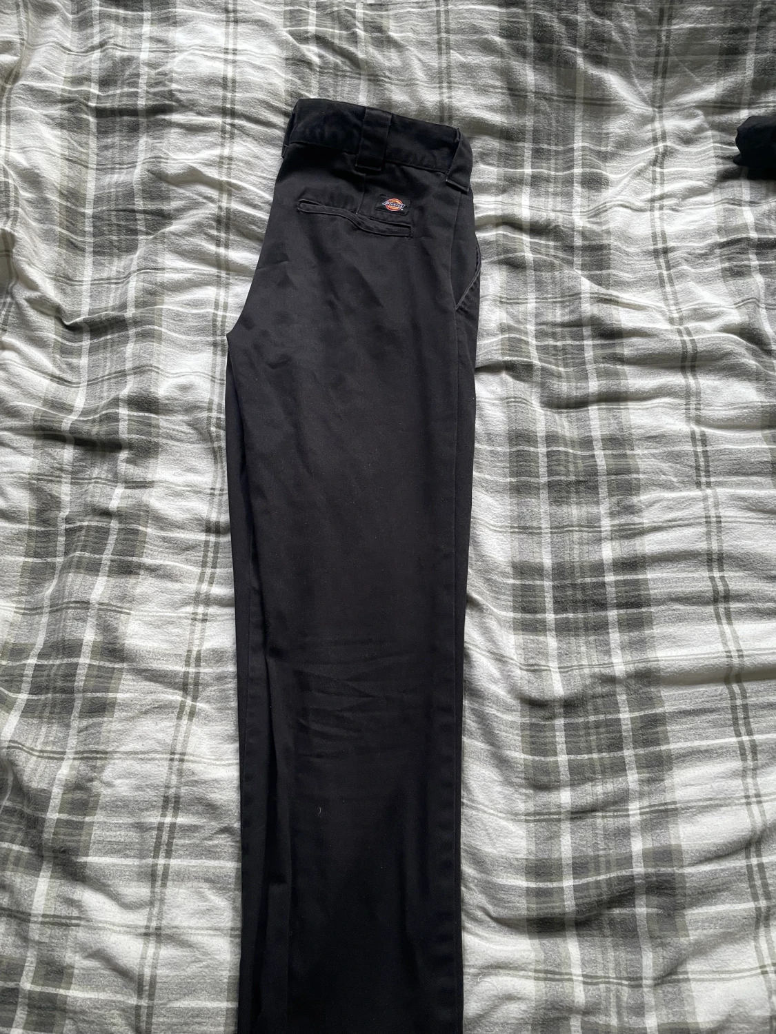 Svarta dickies byxor  - 90