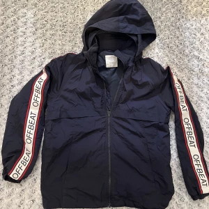 Jacka  - Cool Jacka från Lindex. Stl 158.  Fint skick 8/10. Pris 100kr. 