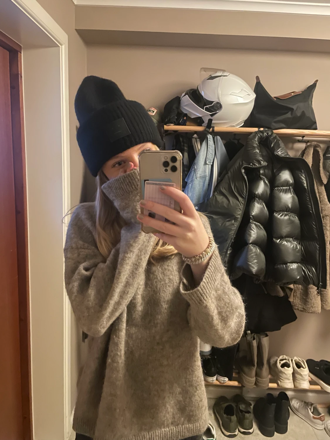 Äkta akne mössa - 90