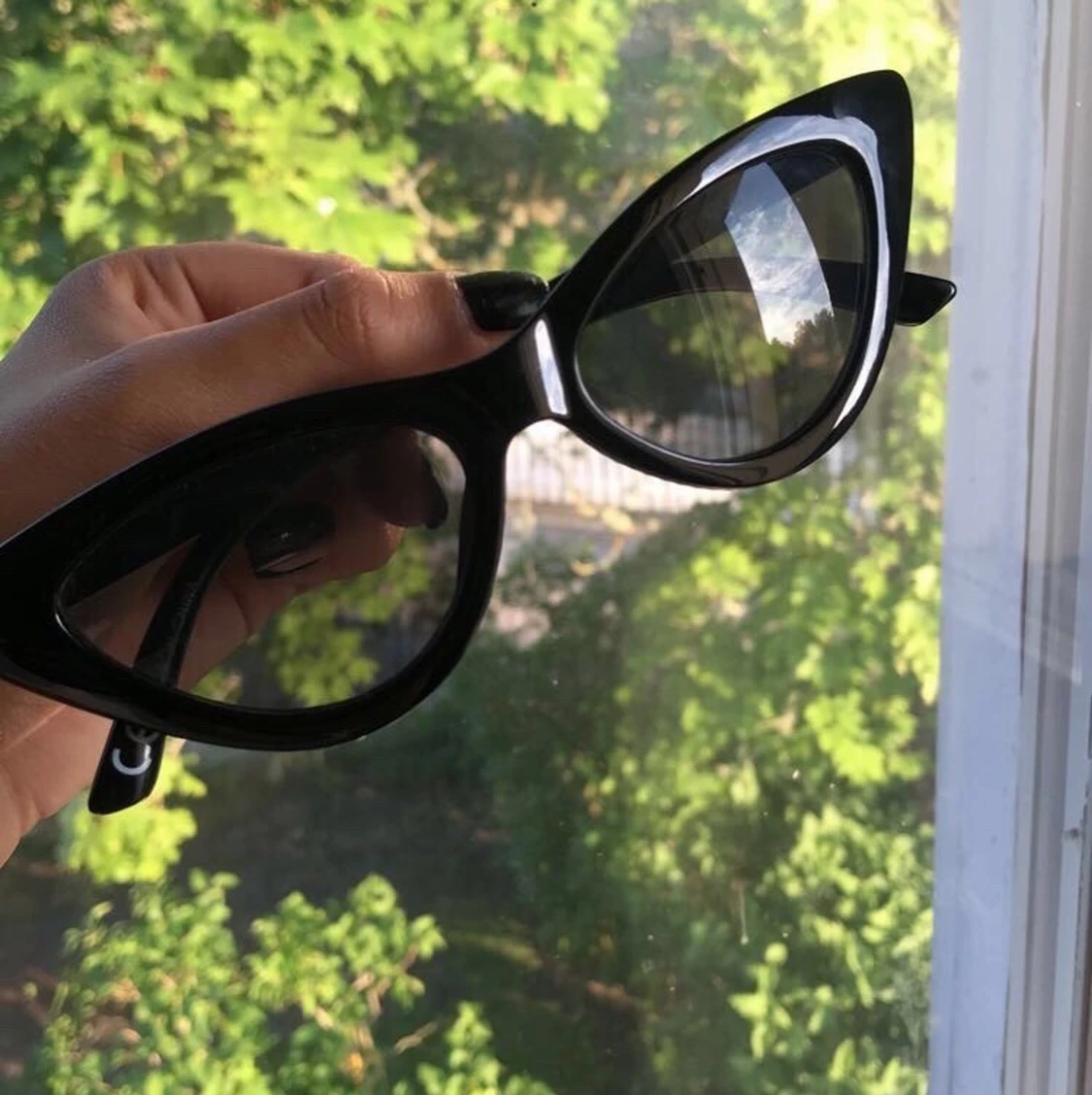 Monki solglasögon  - 91