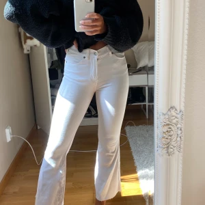 Dr denim jeans - DR DENIM jeans som är avklippta. Härliga sommar jeans! 