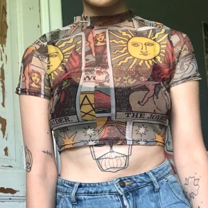 🌞Tarot mesh topp🌞 - Inte till salu atm! Vill se om någon skulle vara intresserad 🌙 ! Kom med ett pris isf💫