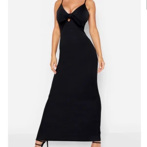 Långklänning  - Storlek 38