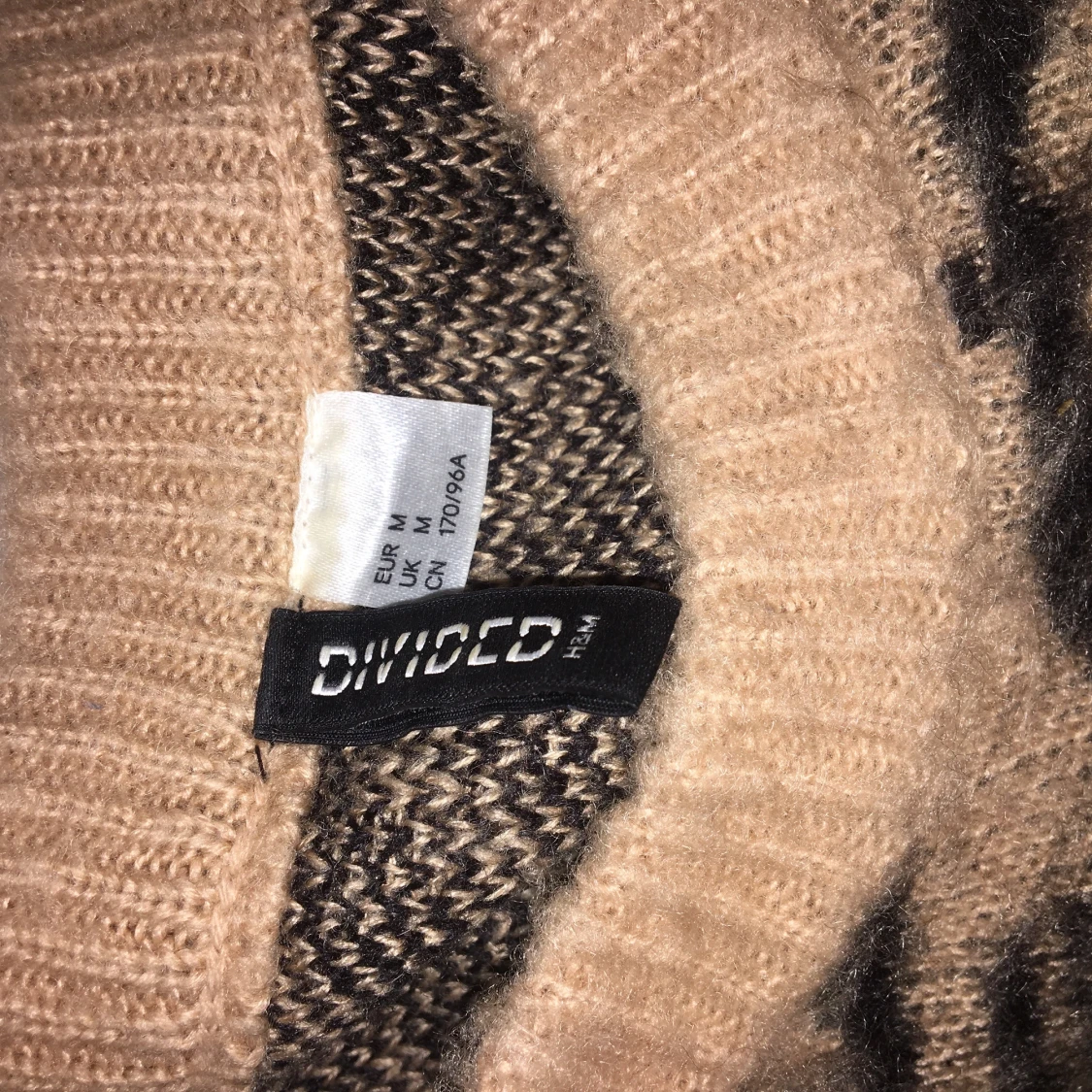 Stickad tröja tiger - 91