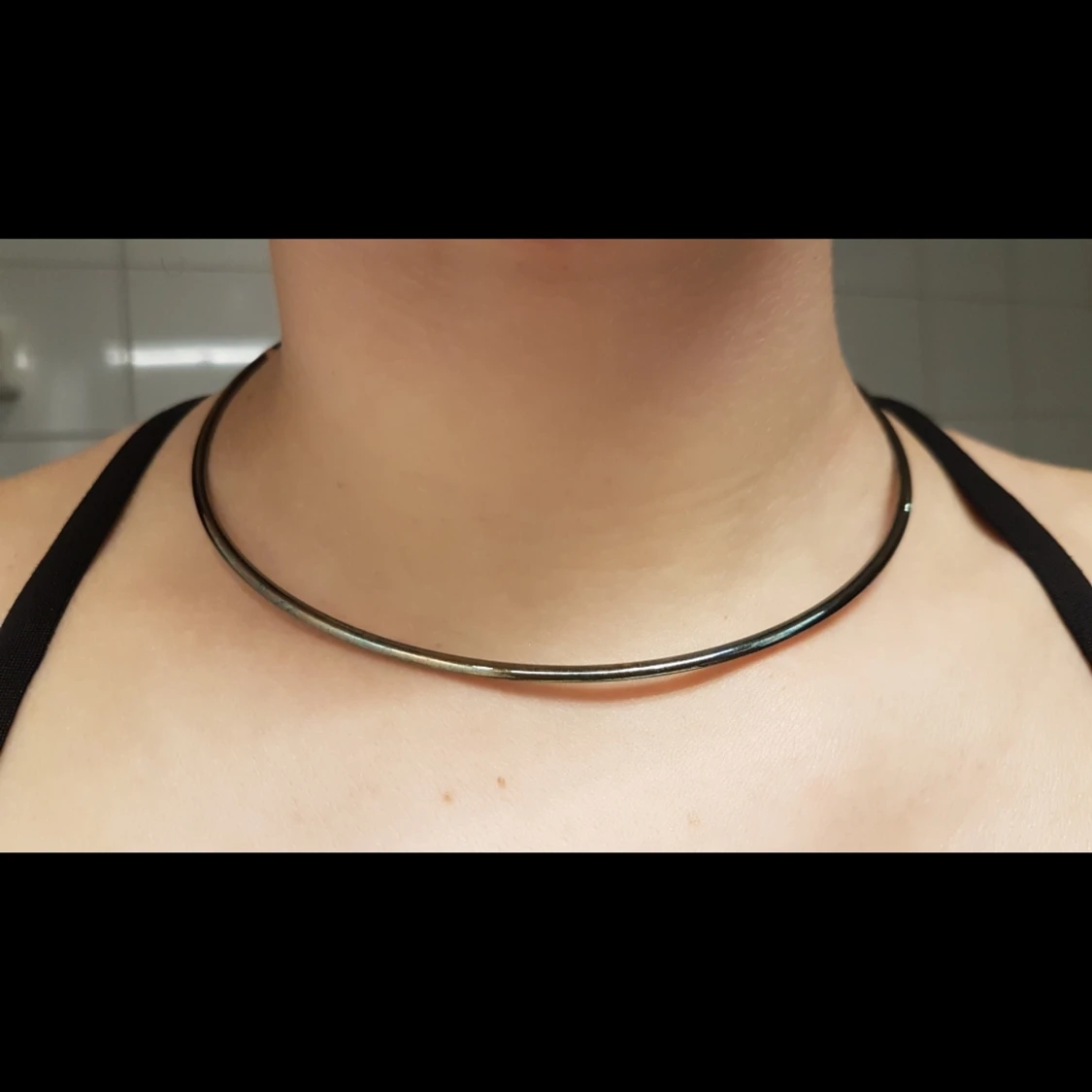 Halstiara i metall (halsband) - 91