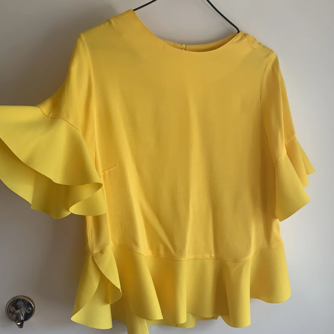 Gul blus från Chiquelle  - 90