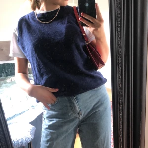 Stickad väst - Jättefin stickad väst från Gina tricot, storlek M! Frakt tillkommer!!💕💕