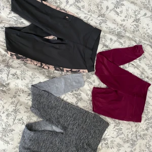 Mera kilo, H&M träningstights PAKETPRIS  - 3 par träningstights som sitter där dom ska och ger en fin form. Har så mycket träningstights så dessa har glömts bort lite. Fint skick. 