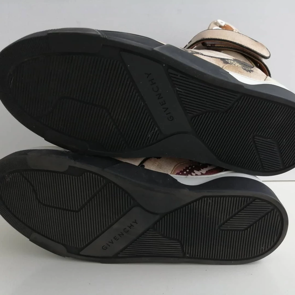 Givenchy trainers 36 - 90