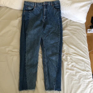 Jeans - Blå jeans, använda fåtal gånger. Högmidja