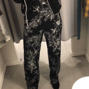  - Superfin byxor. Använd bara en gång 