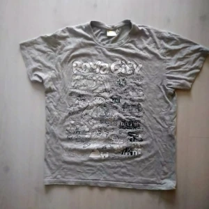Roma t-shirt  - Nice t-shirt at lounga i