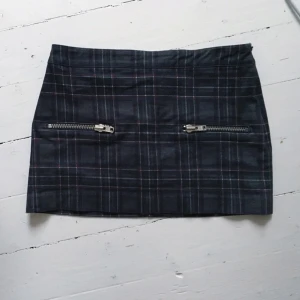  - tight kjol från Mango