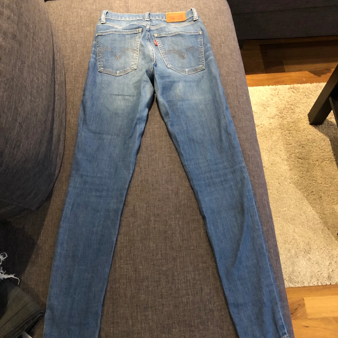 Mile high super skinny Levis jeans, storlek 26/30  - 90