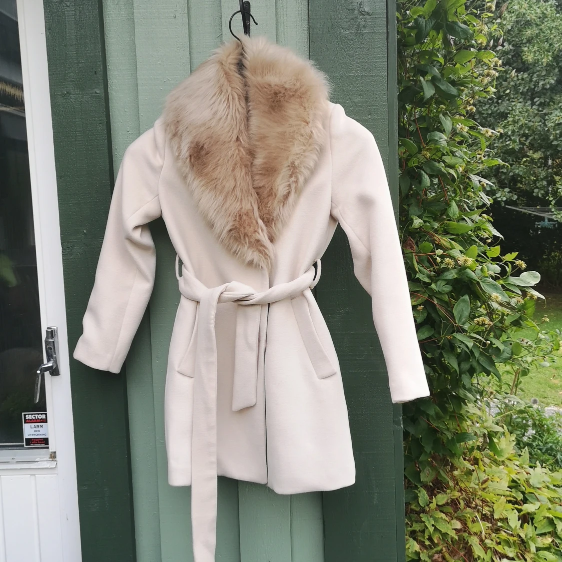 Kappa med fuskpäls, XS - 90