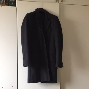  - Grå rock från asos 