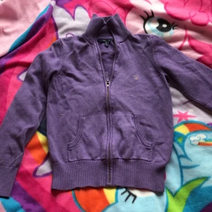  - GANT tröja i gott skick storlek Medium