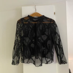 Ralph Lauren spets blus - Superfin spets blus från Ralph Lauren. Köpt för ca 2000kr. 