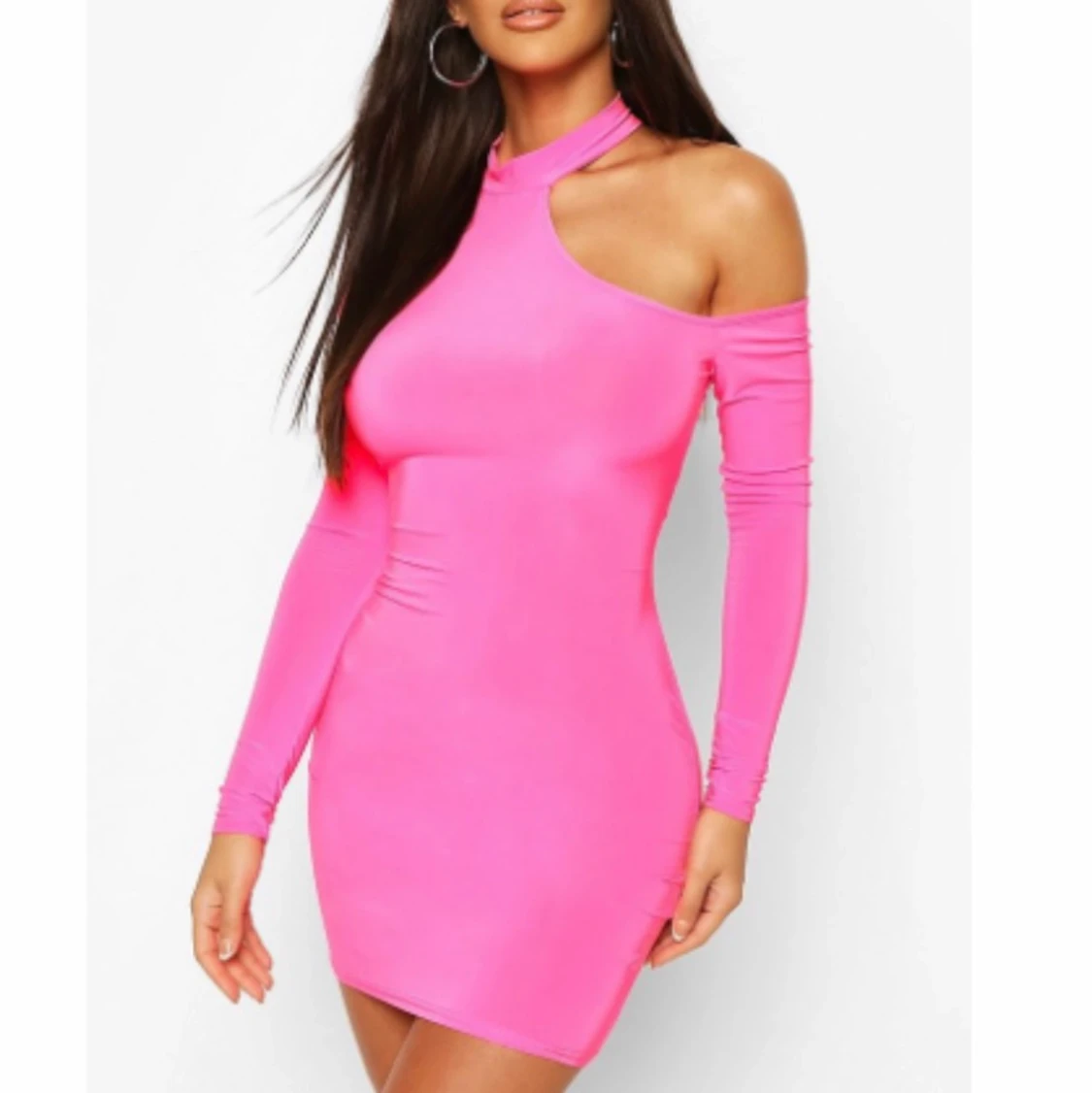 Neonfärgad klänning från Boohoo - 91